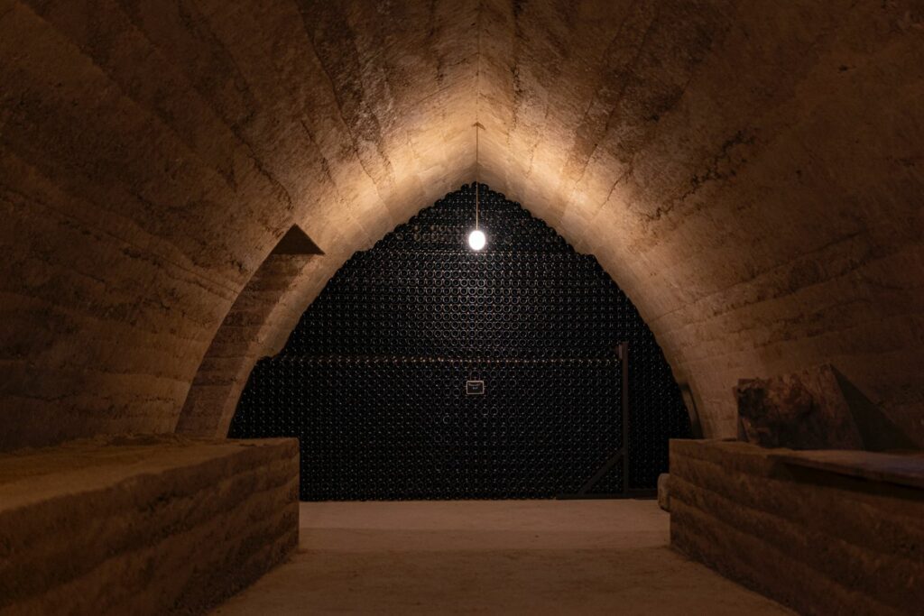 Affiche du film Beaucastel réalisé par Gabin Rivoire