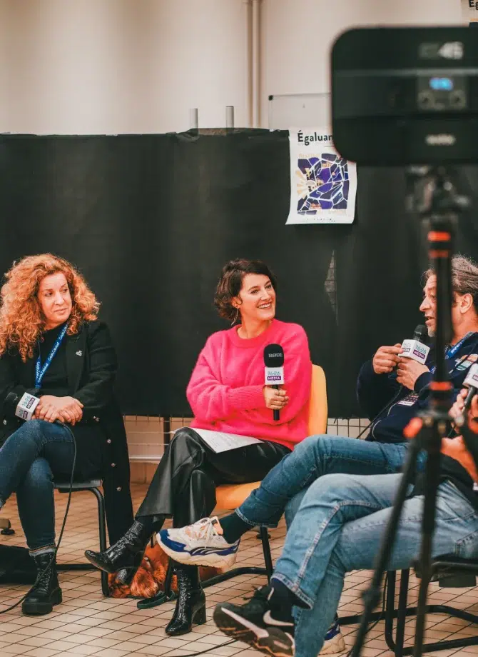 Affiche du film Table ronde – Dans les coulisses d’un film